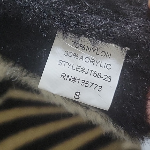 Olivaceous Y2K Whimsigoth Chenille Fuzzy Striped Cardigan - Picture 9 of 9